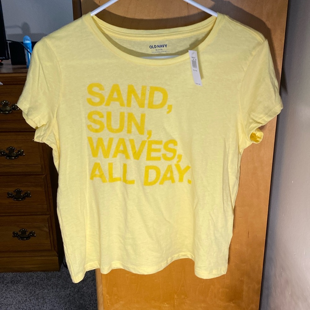 Beach yellow Old Navy tee shirt NWT